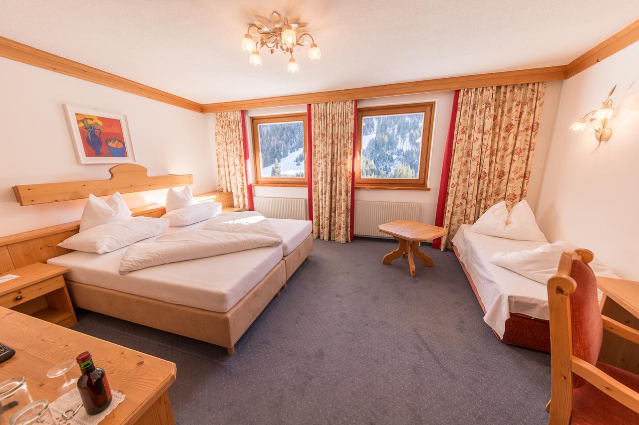 Hotel Karl Schranz Санкт-Антон-ам-Арльберг Екстер'єр фото