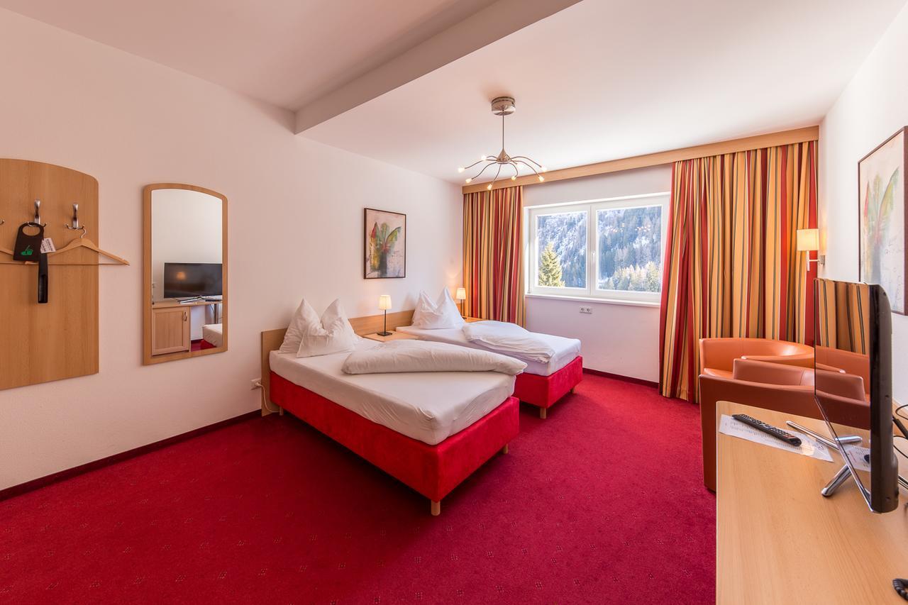 Hotel Karl Schranz Санкт-Антон-ам-Арльберг Екстер'єр фото