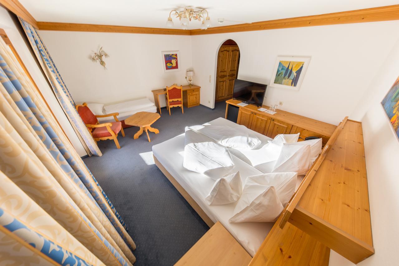 Hotel Karl Schranz Санкт-Антон-ам-Арльберг Екстер'єр фото
