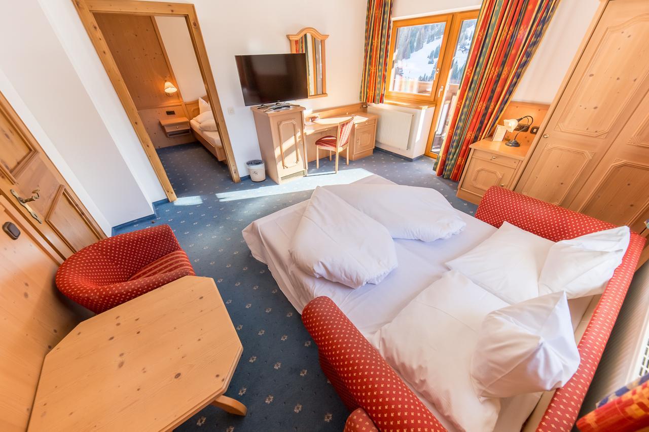 Hotel Karl Schranz Санкт-Антон-ам-Арльберг Екстер'єр фото