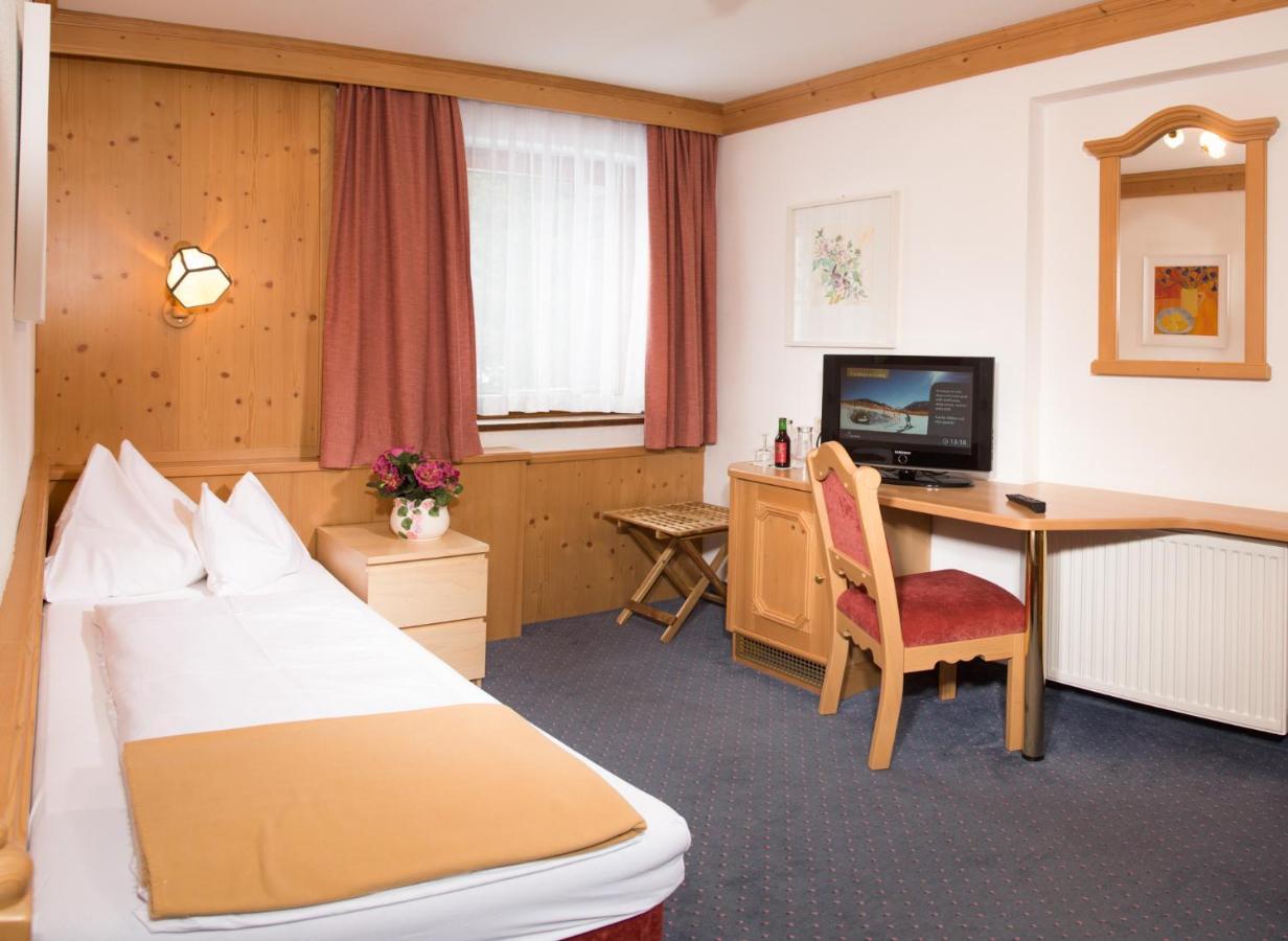 Hotel Karl Schranz Санкт-Антон-ам-Арльберг Екстер'єр фото